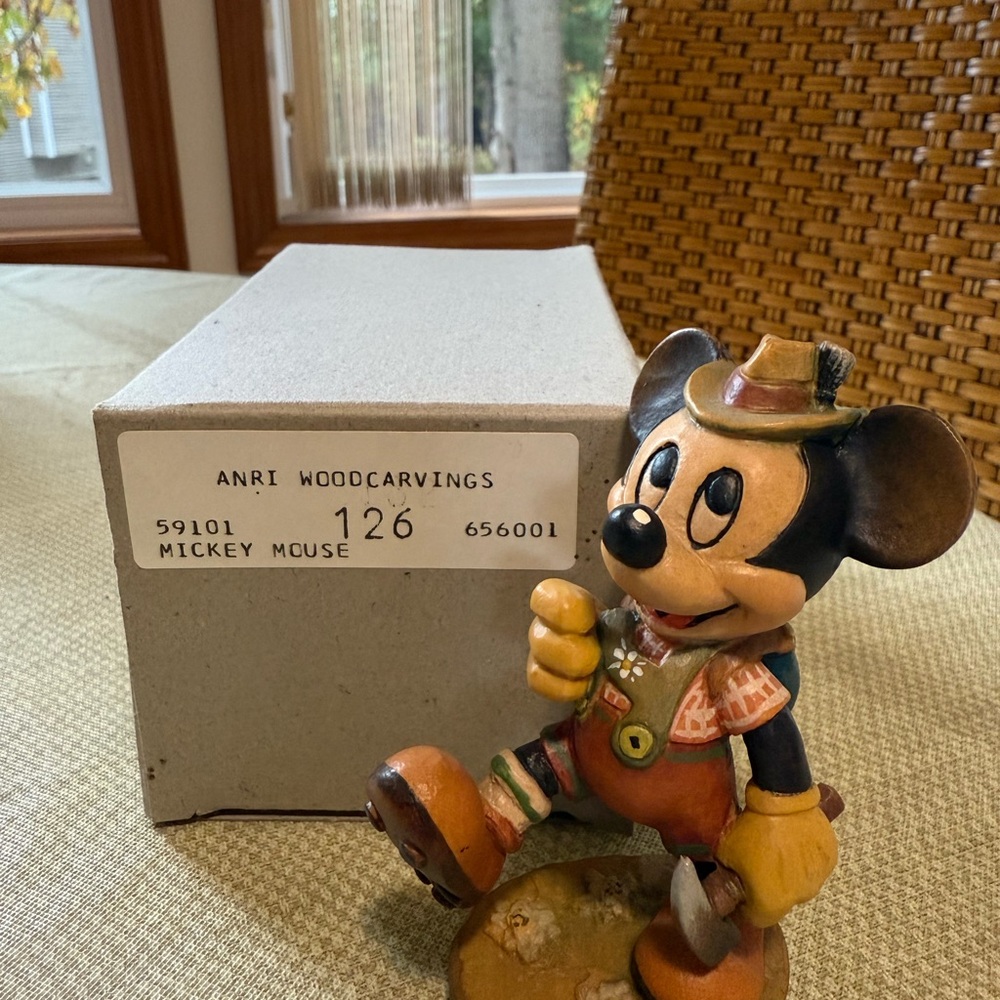 Anri Woodcarvings Mickey Mouse - 59101 - #126